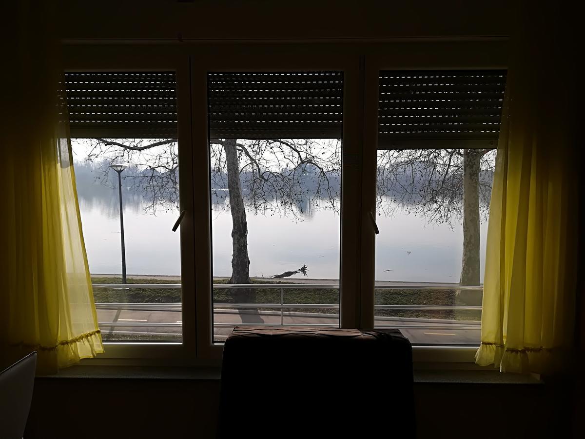 Guesthouse Sava Slavonski Brod Esterno foto