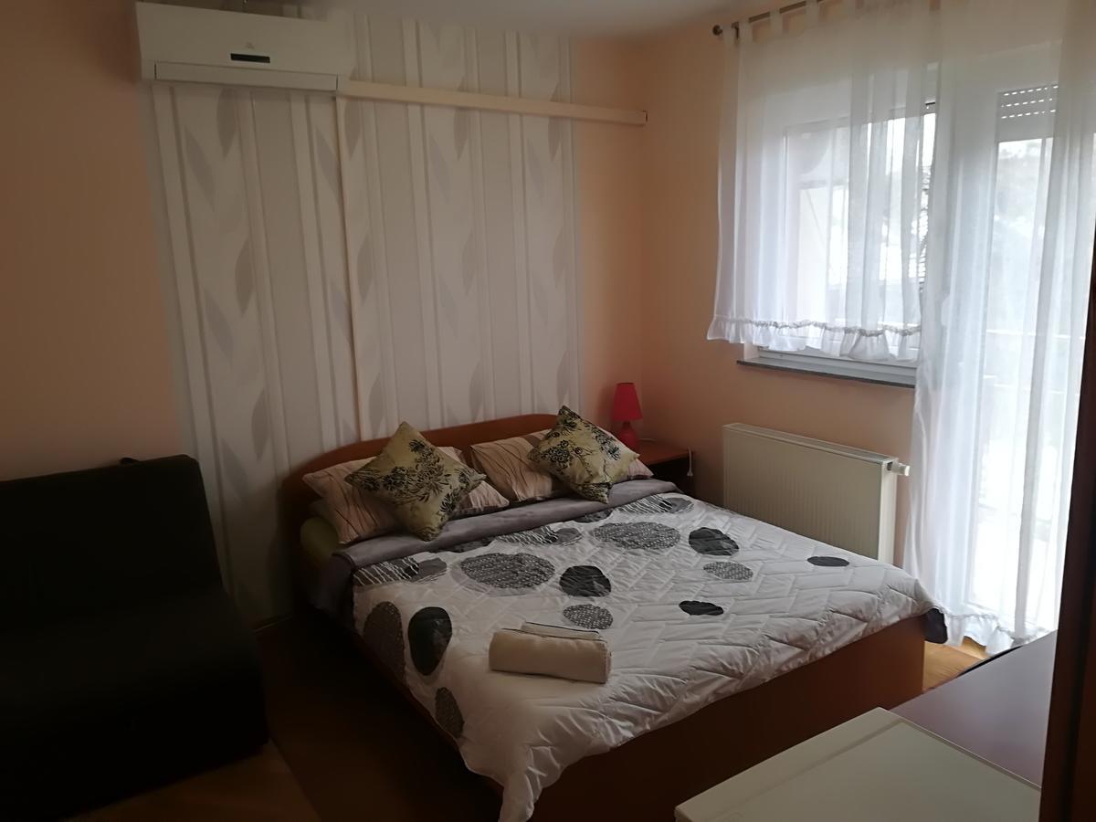 Guesthouse Sava Slavonski Brod Esterno foto