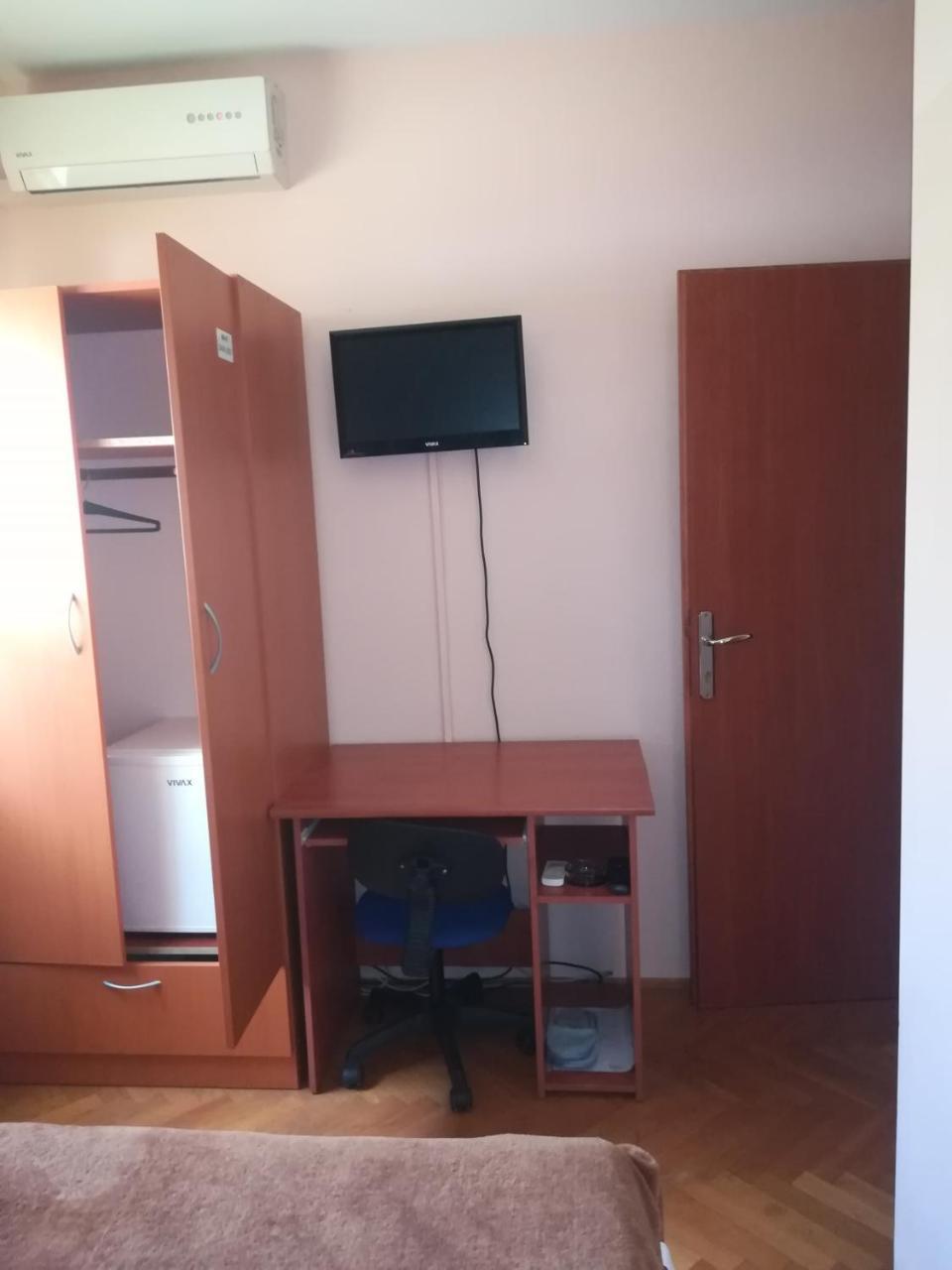 Guesthouse Sava Slavonski Brod Esterno foto